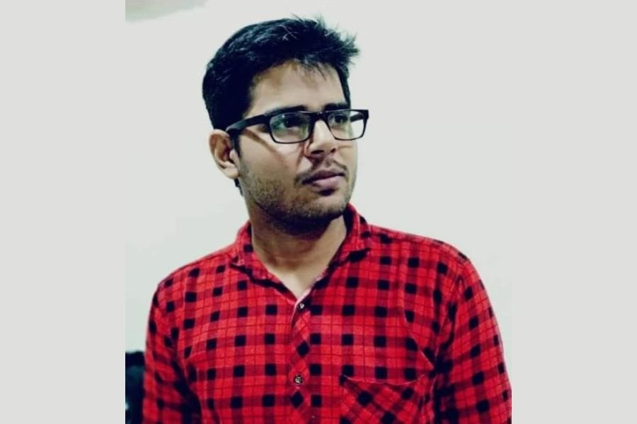 “Meet Dhananjay Yadav: Mumbai’s Leading Digital Marketing Expert”